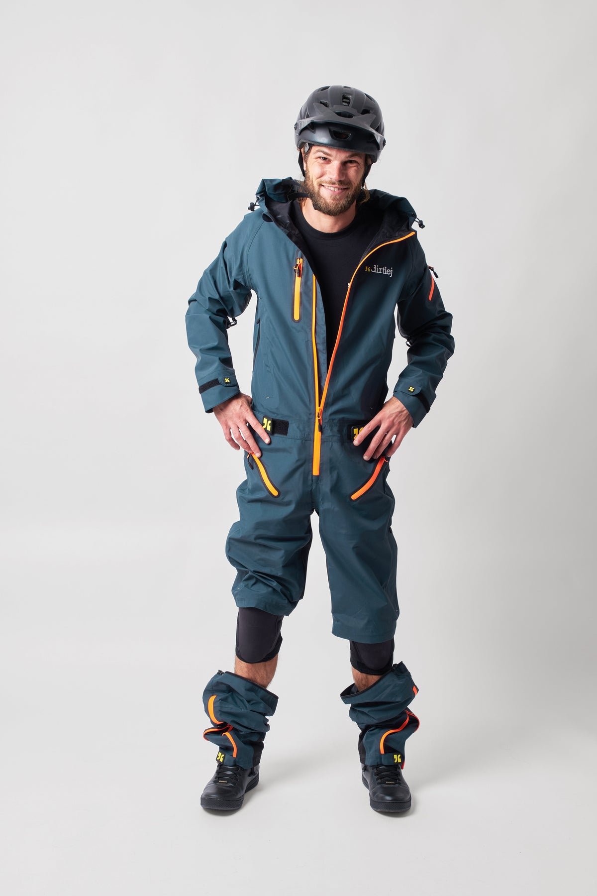 Dirtsuits