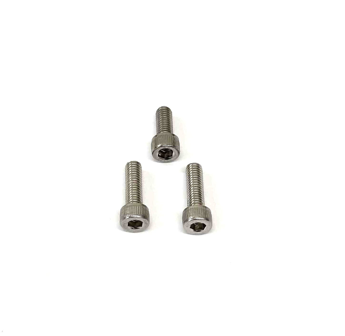 Idler cover bolt kit